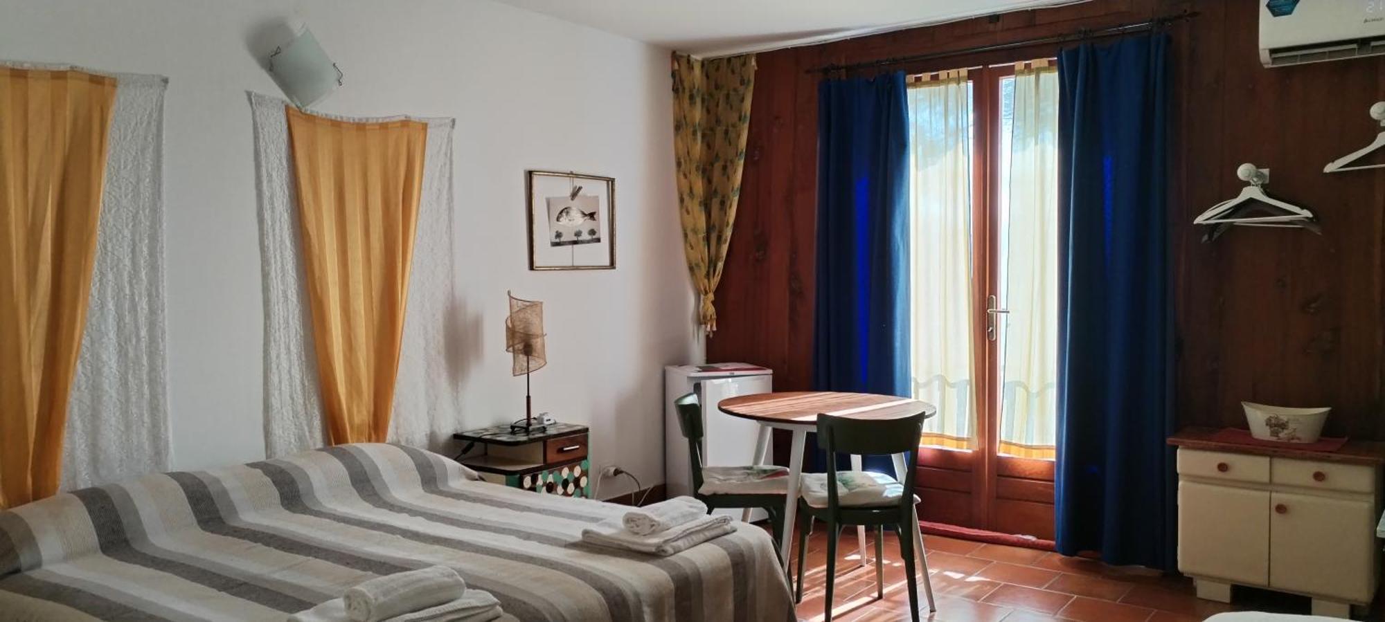 Stasion Di Pueste *