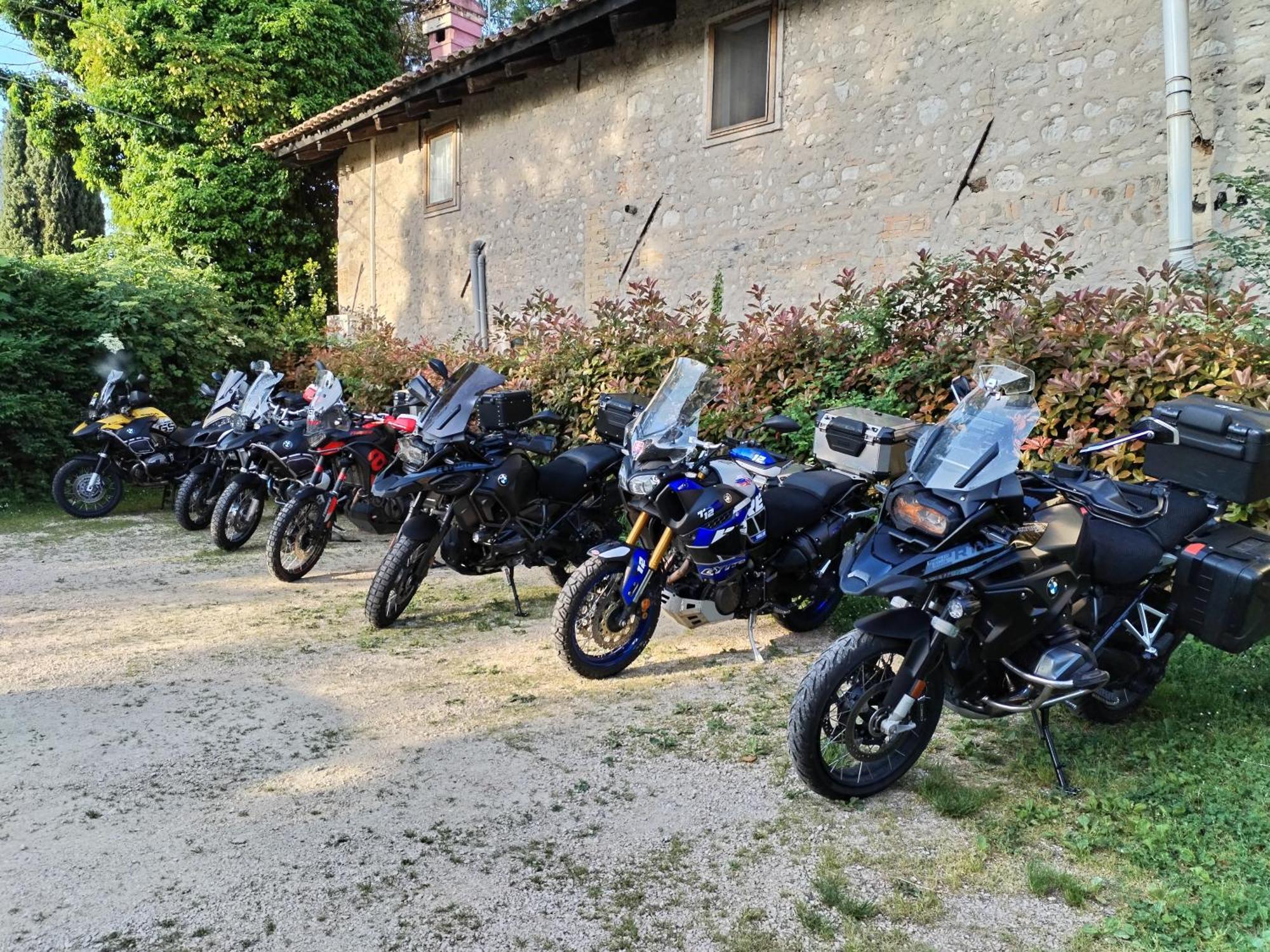 Stasion Di Pueste *